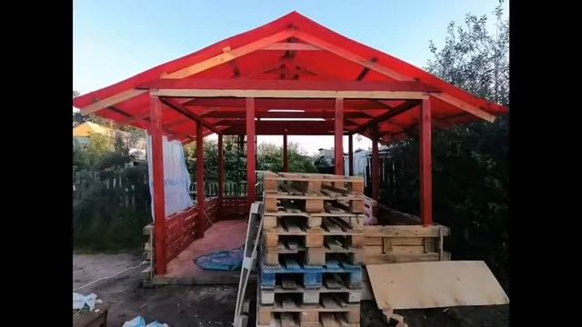 Беседка из поддонов своими руками