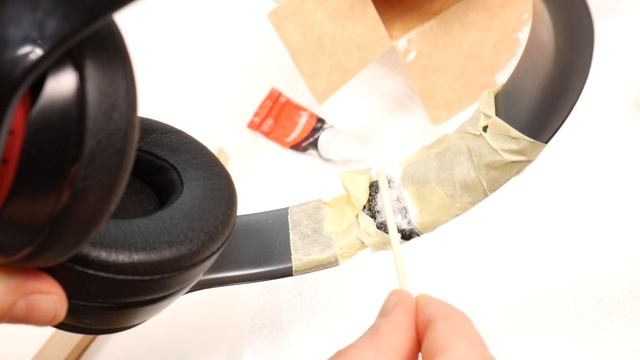 Fix and Glue Beats Solo Headphones Like a pro смотреть онлайн