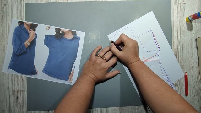 Моделирование женского джемпера с двумя воротниками № 811 смотреть онлайн