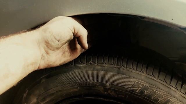 Новая бу резина, новые колодки и направляющие суппорта, Toyota Corrola e120, серия 48 смотреть онлайн