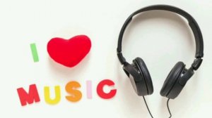 Чёрный Rolls Royce забираю джекпот Со мной бейби-мама на неё потрачу всё...