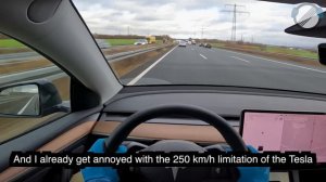 Until the Battery explodes, Tesla Model Y meets Mercedes EQS 580, high speed on the Autobahn