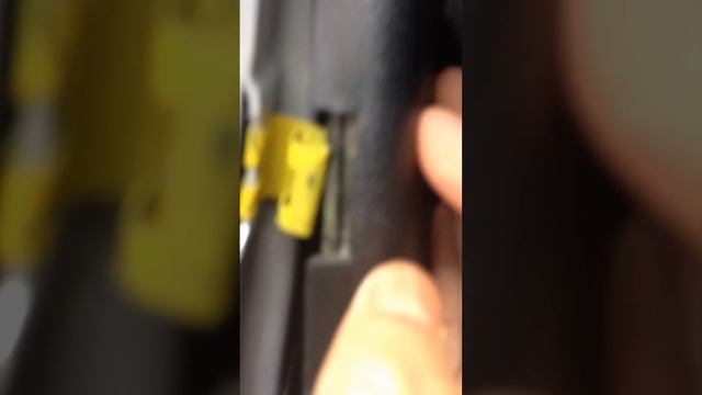 How to fit AUX cable in Mercedes C Class смотреть онлайн