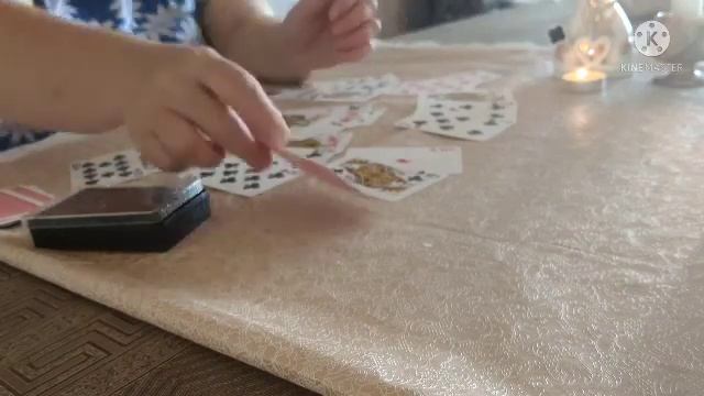 Червовая дама♥️ и Крестовый король♣️. Его отношения к Червовой даме❤️