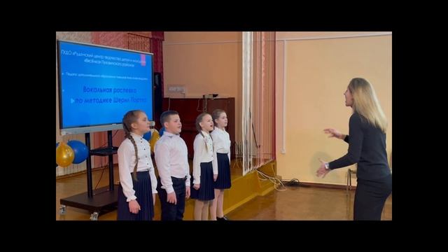 Мастер-класс распевки на занятии по вокалу. Педагог Левицкая Анна Александровна смотреть онлайн