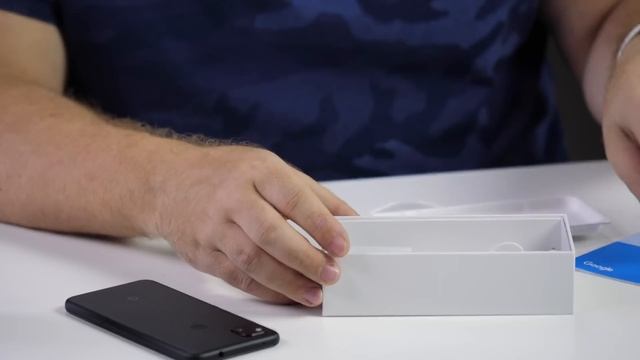 Битва малышей: iPhone 12 mini VS Pixel 4a смотреть онлайн