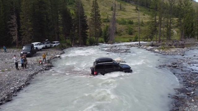 УАЗ Патриот, брод через р. Мажой, июль, 2022 смотреть онлайн