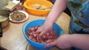 Колбаса Сервелат с грецким орехом / Sausage Cervelat with walnuts