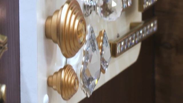 Как выбрать встроенную мебель на заказ. Интерьерный шопинг  в ЦДиИ «Экспострой на Нахимовском» смотреть онлайн