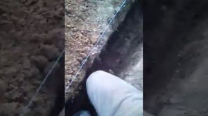 Как прокапать узкую траншею под кабель