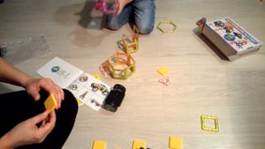 Магнитный конструктор. Распаковываем и играем. Магический Магнит. Игрушки обзор.