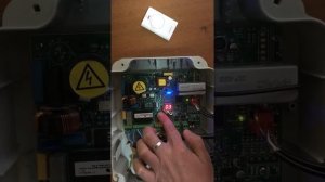 Плата управления E045. Запись пультов с кодировкой RC и SLH