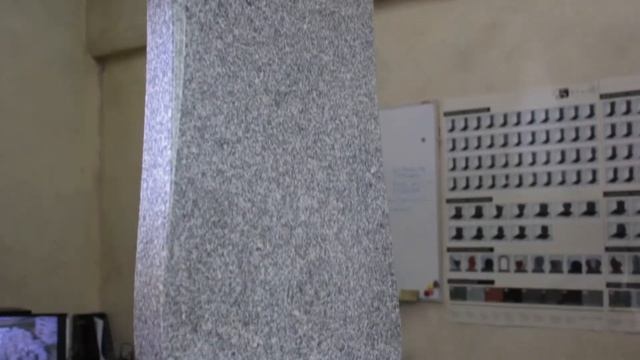 Памятник из серого гранита форма №48