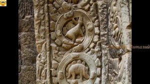 Храм Раджавихара в Сием Рип и его стегозавр.