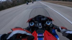 UNDEFEATED BMW S1000RR VS HONDA CBR1000RR-R SP