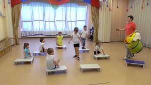 Занятие по степ-аэробике (с элементами игры)