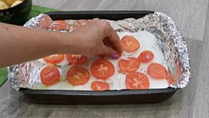 Горбуша с картофелем в духовке. Легко, быстро, вкусно.