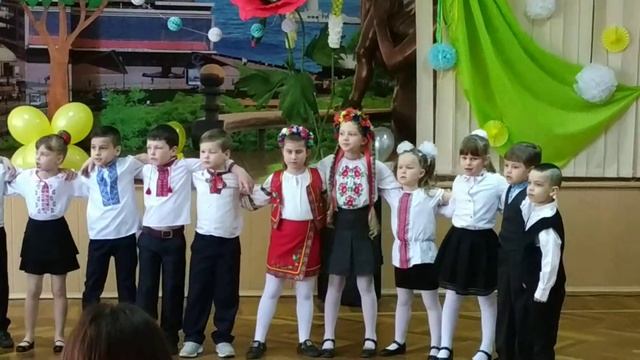 Песня про Маму Праздник Букваря 1 Б класс смотреть онлайн