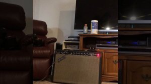 Vintage Fender Deluxe Reverb Repair and Demo!