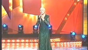 «А лес стоѝт загадочный», поёт Галина Ненашева