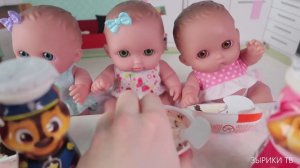 Кушаем йогурты с мультиком Щенячий патруль и открываем сюрпризы Киндер Джой/Зырики ТВ