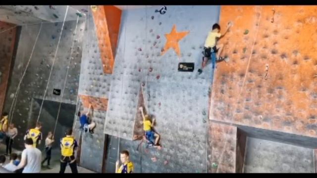 Соревнования на скалодроме СибГУФК среди детей 2011-2015 г.р. 20 декабря 2020г. смотреть онлайн