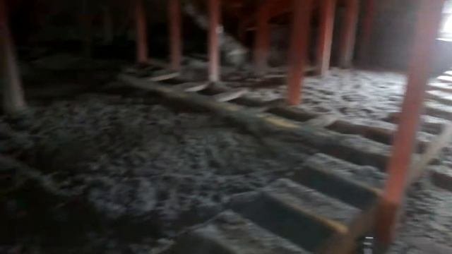 Утепление чердака эковатой