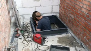 Люк для подвала с замком