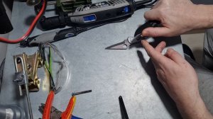 НОЖ СТРОИТЕЛЬНЫЙ (о как -)) ВЫКИДНОЙ MILWAUKEE HARDLINE - ну такое себе "удовольствие"-)