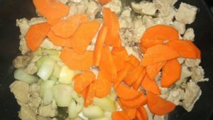 Соус с мясом и картошкой ? обед на скорую руку ?