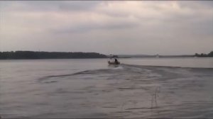 Вельбот 37 с ходовым тентом