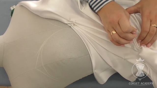 Академия корсета. Драпировки на свадебных платьях смотреть онлайн