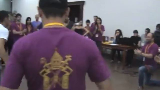 красивый танец наших друзей.mpg смотреть онлайн