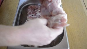 Копченая грудинка.  Как вкусно закоптить грудинку в самодельной коптильне.