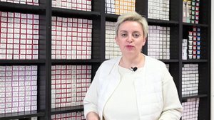 Жирная кожа головы