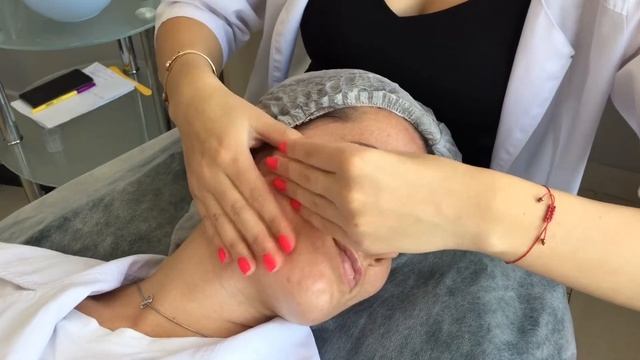 Массаж лица омолаживает кожу и подтягивает контур лица, разравнивает морщины в Минске смотреть онлайн