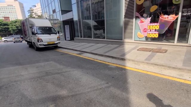 ПИКНИК ПО-КОРЕЙСКИ / Что продают в корейском супермаркете / KOREA VLOG смотреть онлайн