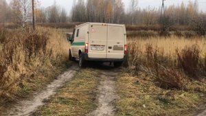 Форд транзит работа полного привода 4х4 по грязи ! Ford transit work all-wheel drive 4x4 on dirt !