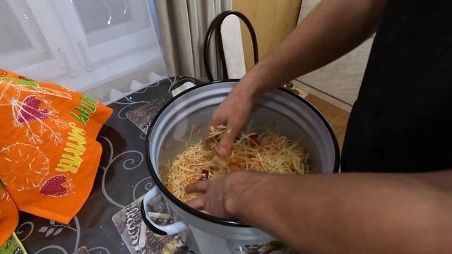 САМАЯ ВКУСНАЯ КВАШЕНАЯ КАПУСТА | ТЫ НИКОГДА НЕ БУДЕШЬ КВАСИТЬ ПО ДРУГОМУ | СЕКРЕТНЫЙ ДЕДУШКИН РЕЦЕП смотреть онлайн