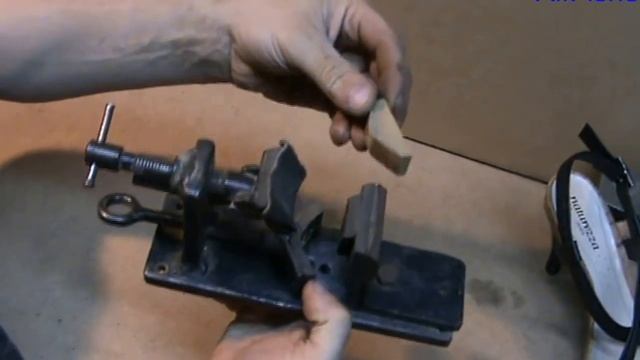 Ремонт обуви. Приспособление для крепления каблука смотреть онлайн