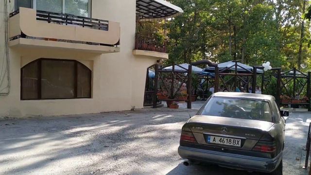 ДРУГАЯ Болгария, что могут себе позволить спасатели, дорога к морю, козлы и козы смотреть онлайн