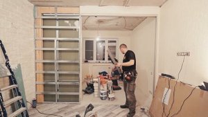 Монтаж межкомнатных дверей купе