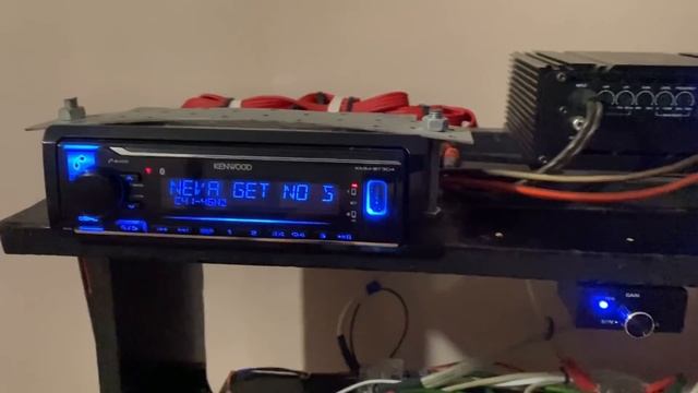 Автозвук в комнате! Соседи в шоке ! Видео от подписчика #музыка дома смотреть онлайн