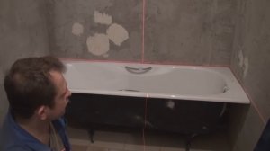 Установка ванной. Разметка лазерным уровнем.