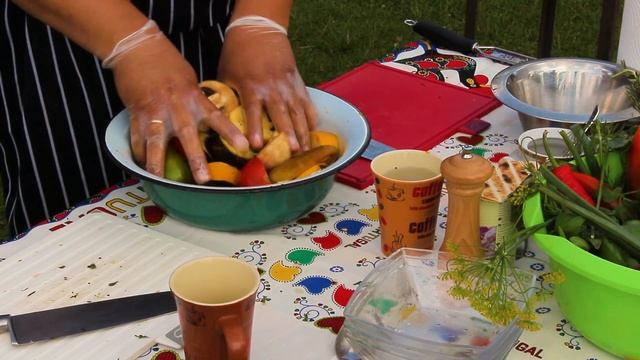 ОВОЩИ-гриль на даче -- рецепт СУПЕР маринада для овощей смотреть онлайн