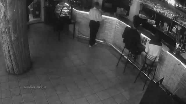 Мгновенная карма! !!гопник нарвался на девушку смотреть онлайн