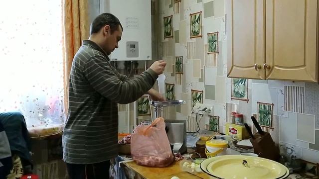 Обзор немецкой электромясорубки Dauken FW2000 смотреть онлайн