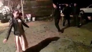 МИЛАНА БАЙРАМУКОВА ЗАЖИГАЕТ- 4 класс! МОЯ ДВОЮРОДНАЯ ВНУЧКА ОТКРЫЛА ТОЙ В БЕЛОМ ПЛАТЬЕ! АКСЕЛЕРАТКА