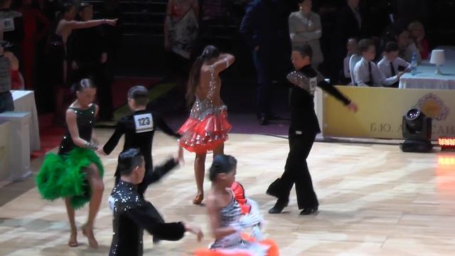 LA 1/4 Пасодобль смотреть онлайн