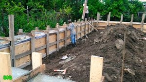 Заливка бетона в опалубку. 2018